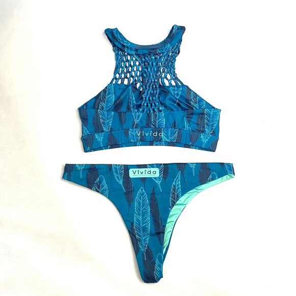 Vivida Bikini Midnight Feather 2 piece reversible feather/teal pattern - Picture 2 of 6
